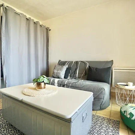 La Lezardiere *front De Mer* Apartment *